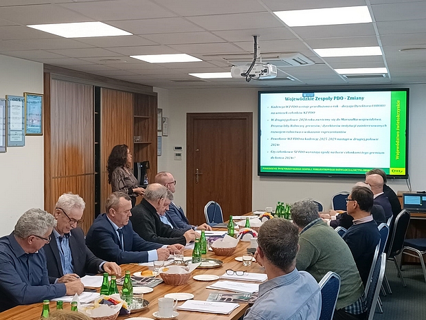 Dyrektor SDOO przedstawia sprawozdanie za 2023 rok z realizacji PDO.