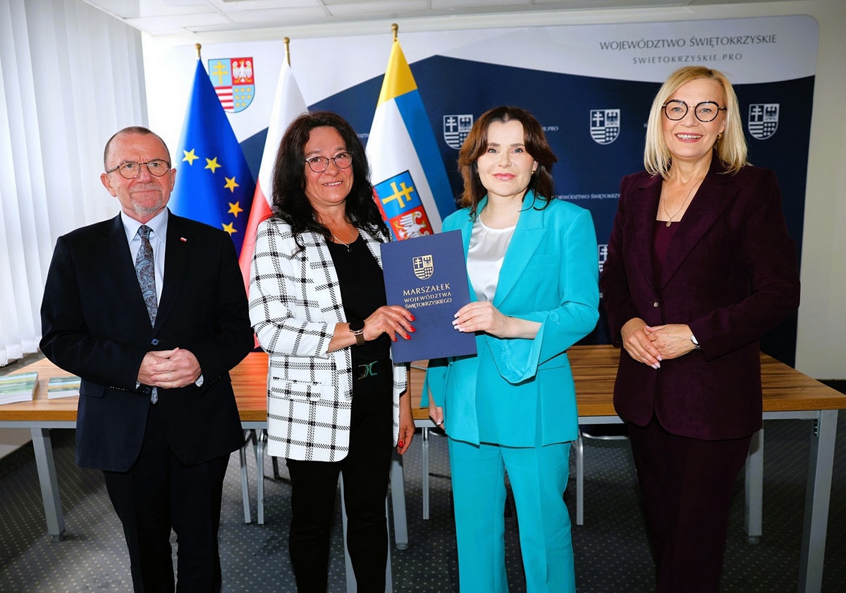 Podpisanie umowy - gratulacje